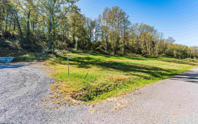 13 Trail Drive, Morgantown, West Virginia 26508, ,Lots/land,For Sale,Trail,10164857