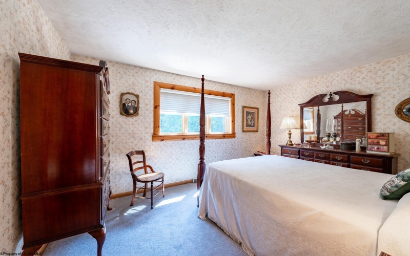 102 Country Club Court, Terra Alta, West Virginia 26764, 3 Bedrooms Bedrooms, 10 Rooms Rooms,3 BathroomsBathrooms,Single Family Detached,For Sale,Country Club,10164870