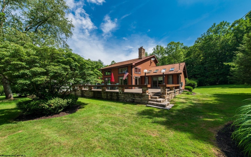 102 Country Club Court, Terra Alta, West Virginia 26764, 3 Bedrooms Bedrooms, 10 Rooms Rooms,3 BathroomsBathrooms,Single Family Detached,For Sale,Country Club,10164870