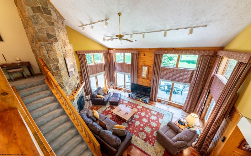 102 Country Club Court, Terra Alta, West Virginia 26764, 3 Bedrooms Bedrooms, 10 Rooms Rooms,3 BathroomsBathrooms,Single Family Detached,For Sale,Country Club,10164870