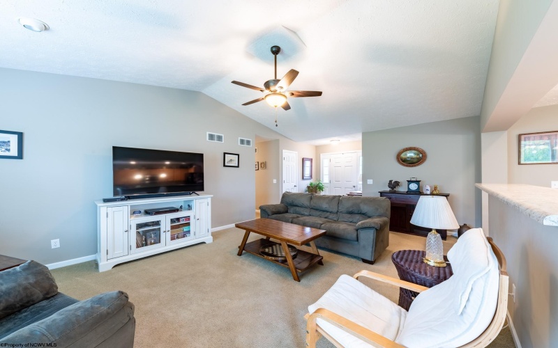 2776 Vista View Road, Kingwood, West Virginia 26537, 3 Bedrooms Bedrooms, 6 Rooms Rooms,2 BathroomsBathrooms,Single Family Detached,For Sale,Vista View,10164869