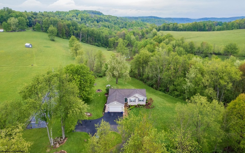 2776 Vista View Road, Kingwood, West Virginia 26537, 3 Bedrooms Bedrooms, 6 Rooms Rooms,2 BathroomsBathrooms,Single Family Detached,For Sale,Vista View,10164869