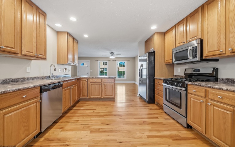 305 Butler Drive, Morgantown, West Virginia 26505, 2 Bedrooms Bedrooms, 5 Rooms Rooms,2 BathroomsBathrooms,Single Family Detached,For Sale,Butler,10164868