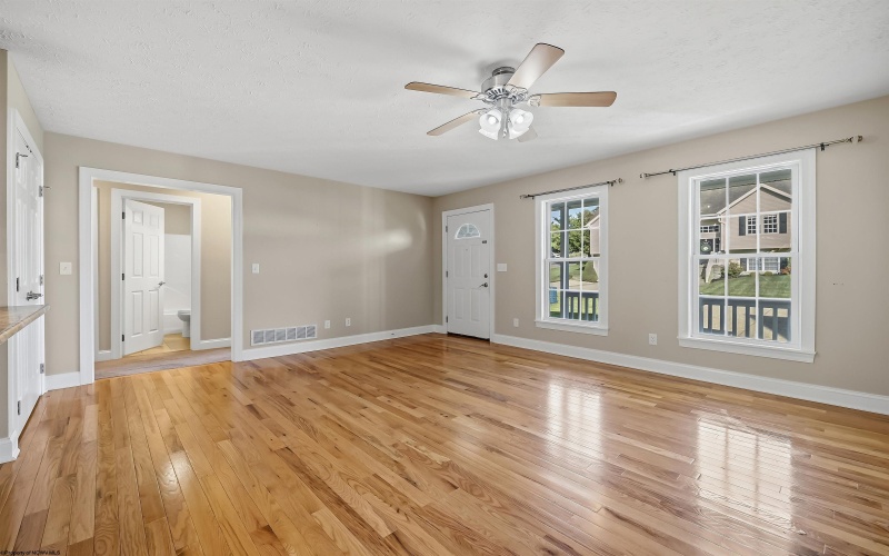 305 Butler Drive, Morgantown, West Virginia 26505, 2 Bedrooms Bedrooms, 5 Rooms Rooms,2 BathroomsBathrooms,Single Family Detached,For Sale,Butler,10164868
