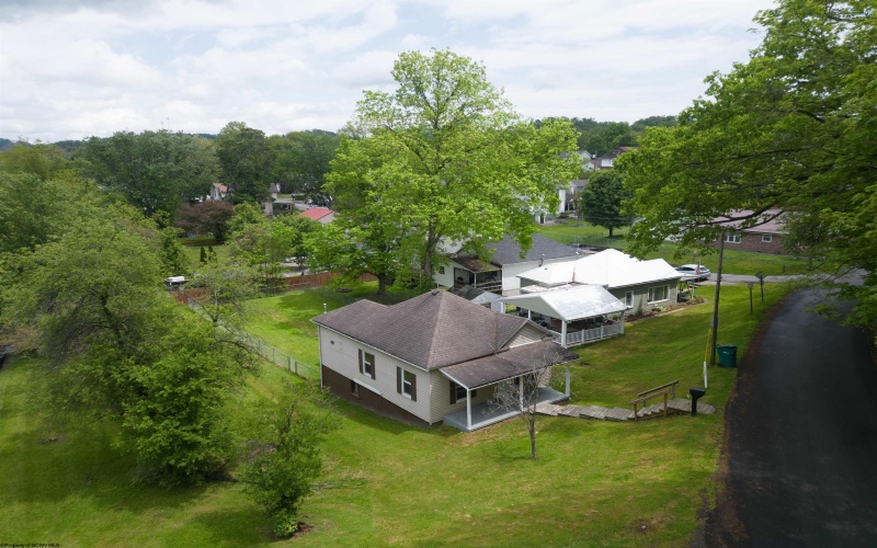 188 Parkway Drive, Clarksburg, West Virginia 26301, 2 Bedrooms Bedrooms, 5 Rooms Rooms,1 BathroomBathrooms,Single Family Detached,For Sale,Parkway,10164847 188 Parkway Drive, Clarksburg, West Virginia 26301, 2 Bedrooms Bedrooms, 5 Rooms Rooms,1 BathroomBathrooms,Single Family Detached,For Sale,Parkway,10164847