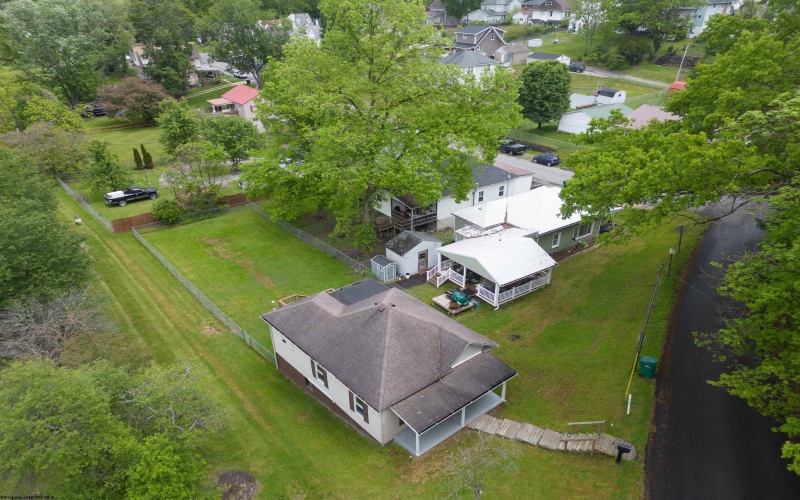188 Parkway Drive, Clarksburg, West Virginia 26301, 2 Bedrooms Bedrooms, 5 Rooms Rooms,1 BathroomBathrooms,Single Family Detached,For Sale,Parkway,10164847 188 Parkway Drive, Clarksburg, West Virginia 26301, 2 Bedrooms Bedrooms, 5 Rooms Rooms,1 BathroomBathrooms,Single Family Detached,For Sale,Parkway,10164847