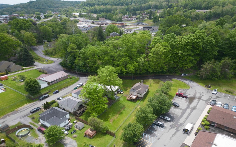 188 Parkway Drive, Clarksburg, West Virginia 26301, 2 Bedrooms Bedrooms, 5 Rooms Rooms,1 BathroomBathrooms,Single Family Detached,For Sale,Parkway,10164847 188 Parkway Drive, Clarksburg, West Virginia 26301, 2 Bedrooms Bedrooms, 5 Rooms Rooms,1 BathroomBathrooms,Single Family Detached,For Sale,Parkway,10164847