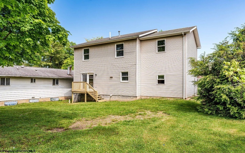 512 Wheeling Street, Morgantown, West Virginia 26501, 4 Bedrooms Bedrooms, 6 Rooms Rooms,2 BathroomsBathrooms,Single Family Detached,For Sale,Wheeling,10164863