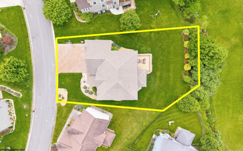 411 Harwich Circle, Morgantown, West Virginia 26508, 4 Bedrooms Bedrooms, 9 Rooms Rooms,3 BathroomsBathrooms,Single Family Detached,For Sale,Harwich,10164859