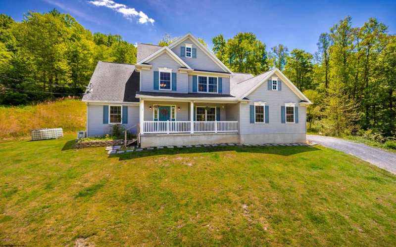 147 Craig Run Road, Rivesville, West Virginia 26588, 4 Bedrooms Bedrooms, 10 Rooms Rooms,3 BathroomsBathrooms,Single Family Detached,For Sale,Craig Run,10164860