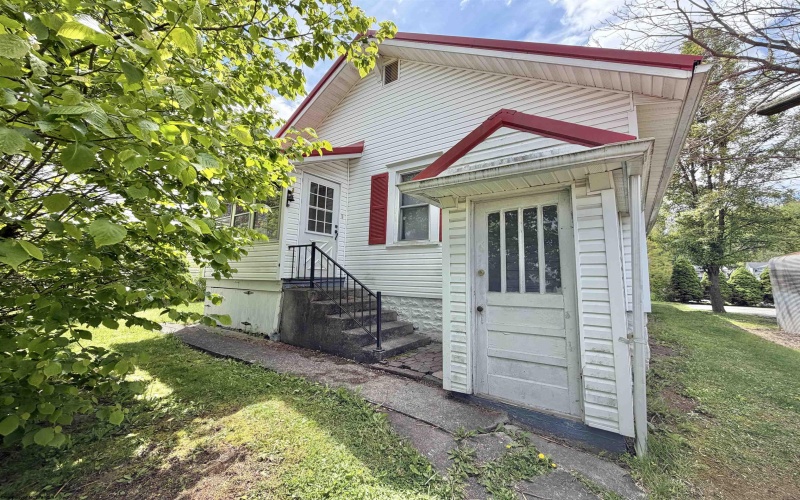 136 Heavner Avenue, Elkins, West Virginia 26241, 2 Bedrooms Bedrooms, 6 Rooms Rooms,1 BathroomBathrooms,Single Family Detached,For Sale,Heavner,10164858 136 Heavner Avenue, Elkins, West Virginia 26241, 2 Bedrooms Bedrooms, 6 Rooms Rooms,1 BathroomBathrooms,Single Family Detached,For Sale,Heavner,10164858