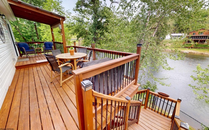 378 White Island Road, Fairmont, West Virginia 26554, 2 Bedrooms Bedrooms, 6 Rooms Rooms,2 BathroomsBathrooms,Single Family Detached,For Sale,White Island,10164880