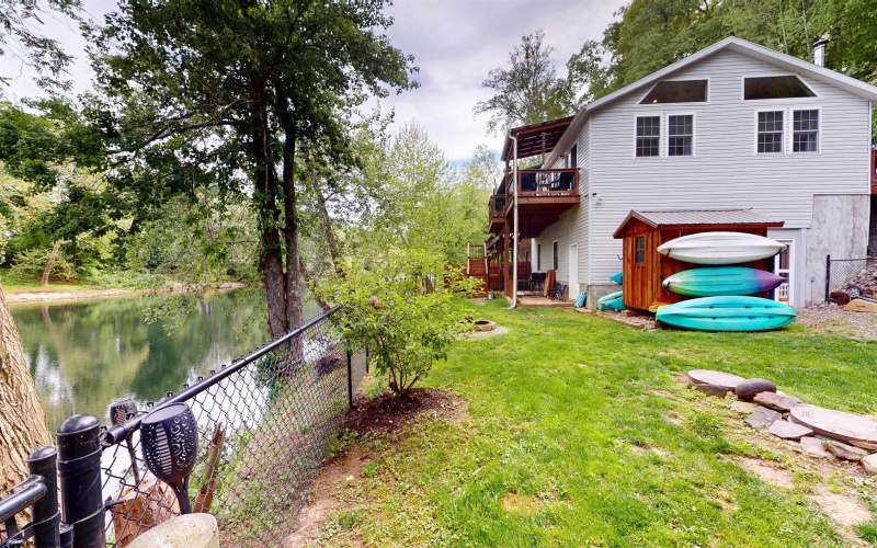 378 White Island Road, Fairmont, West Virginia 26554, 2 Bedrooms Bedrooms, 6 Rooms Rooms,2 BathroomsBathrooms,Single Family Detached,For Sale,White Island,10164880