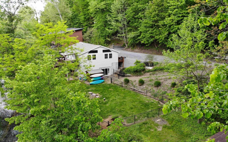 378 White Island Road, Fairmont, West Virginia 26554, 2 Bedrooms Bedrooms, 6 Rooms Rooms,2 BathroomsBathrooms,Single Family Detached,For Sale,White Island,10164880