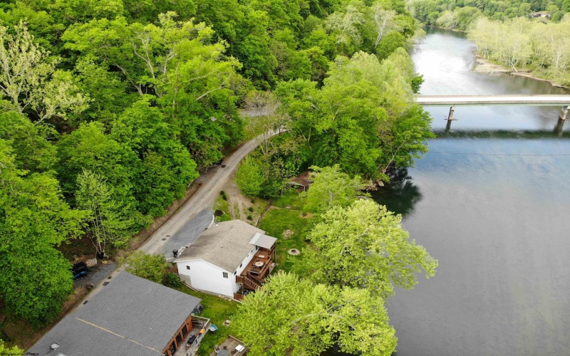 378 White Island Road, Fairmont, West Virginia 26554, 2 Bedrooms Bedrooms, 6 Rooms Rooms,2 BathroomsBathrooms,Single Family Detached,For Sale,White Island,10164880