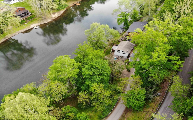 378 White Island Road, Fairmont, West Virginia 26554, 2 Bedrooms Bedrooms, 6 Rooms Rooms,2 BathroomsBathrooms,Single Family Detached,For Sale,White Island,10164880