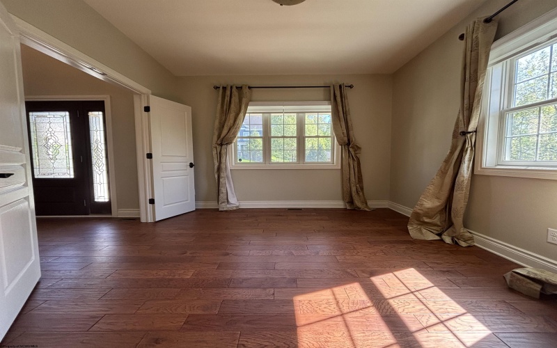 116 Marco Polo Drive, Morgantown, West Virginia 26508, 5 Bedrooms Bedrooms, 12 Rooms Rooms,5 BathroomsBathrooms,Residential Rentals,For Rent,Marco Polo,10164878