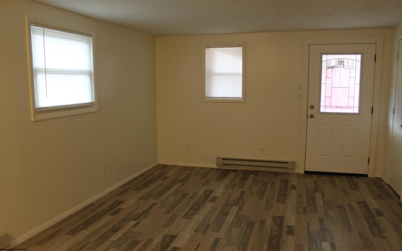 36 Fryer Alley, Webster Springs, West Virginia 26288, 3 Bedrooms Bedrooms, 6 Rooms Rooms,1 BathroomBathrooms,Single Family Detached,For Sale,Fryer,10162421