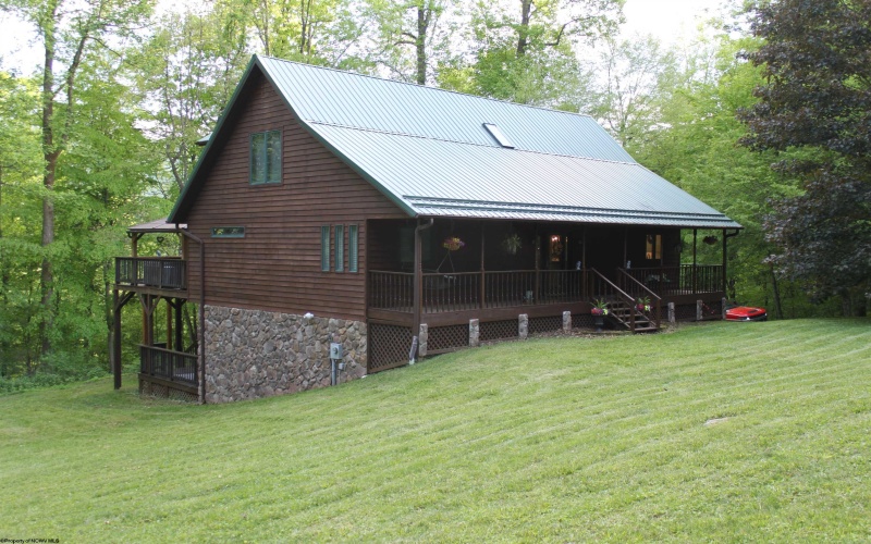 1998 Point Mountain Road, Webster Springs, West Virginia 26288-9998, 3 Bedrooms Bedrooms, 11 Rooms Rooms,2 BathroomsBathrooms,Single Family Detached,For Sale,Point Mountain,10164877