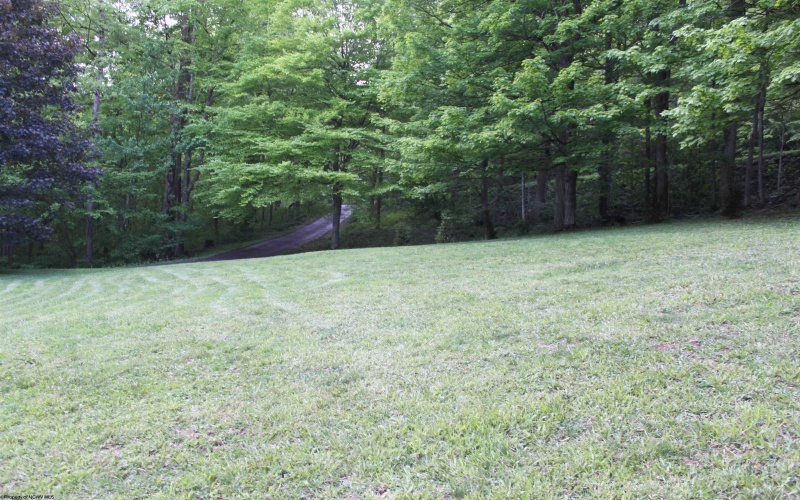 1998 Point Mountain Road, Webster Springs, West Virginia 26288-9998, 3 Bedrooms Bedrooms, 11 Rooms Rooms,2 BathroomsBathrooms,Single Family Detached,For Sale,Point Mountain,10164877