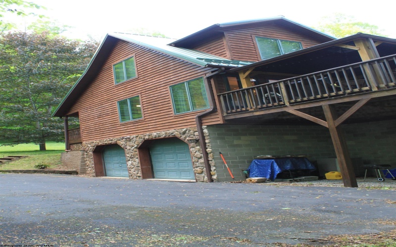 1998 Point Mountain Road, Webster Springs, West Virginia 26288-9998, 3 Bedrooms Bedrooms, 11 Rooms Rooms,2 BathroomsBathrooms,Single Family Detached,For Sale,Point Mountain,10164877
