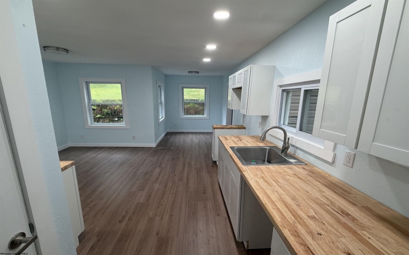 486 Spruce Street, Thomas, West Virginia 26292, 2 Bedrooms Bedrooms, 7 Rooms Rooms,1 BathroomBathrooms,Single Family Detached,For Sale,Spruce,10164882