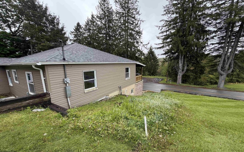 486 Spruce Street, Thomas, West Virginia 26292, 2 Bedrooms Bedrooms, 7 Rooms Rooms,1 BathroomBathrooms,Single Family Detached,For Sale,Spruce,10164882