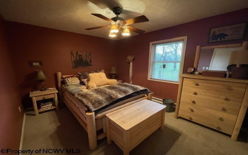 634 Joe Gibson Road, Newburg, West Virginia 26410, 1 Bedroom Bedrooms, 5 Rooms Rooms,1 BathroomBathrooms,Single Family Detached,For Sale,Joe Gibson,10164884