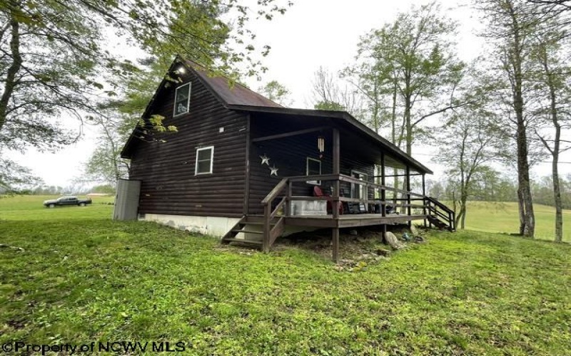 634 Joe Gibson Road, Newburg, West Virginia 26410, 1 Bedroom Bedrooms, 5 Rooms Rooms,1 BathroomBathrooms,Single Family Detached,For Sale,Joe Gibson,10164884