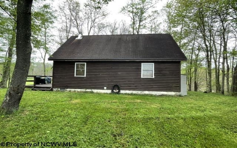 634 Joe Gibson Road, Newburg, West Virginia 26410, 1 Bedroom Bedrooms, 5 Rooms Rooms,1 BathroomBathrooms,Single Family Detached,For Sale,Joe Gibson,10164884