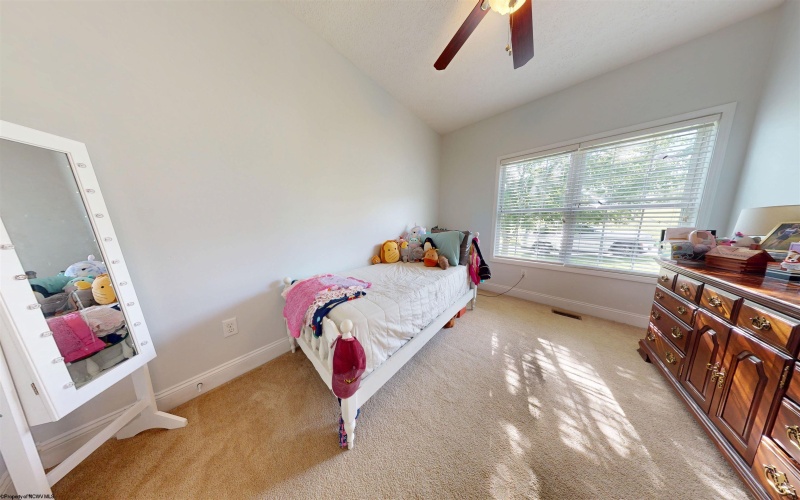 90 Silver Maple Court, Fairmont, West Virginia 26554, 3 Bedrooms Bedrooms, 6 Rooms Rooms,2 BathroomsBathrooms,Single Family Detached,For Sale,Silver Maple,10164885