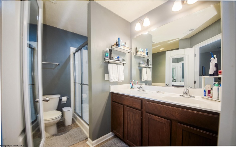 206 Summerfield Drive, Morgantown, West Virginia 26508, 3 Bedrooms Bedrooms, 7 Rooms Rooms,2 BathroomsBathrooms,Single Family Attached,For Sale,Summerfield,10164890
