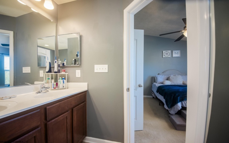 206 Summerfield Drive, Morgantown, West Virginia 26508, 3 Bedrooms Bedrooms, 7 Rooms Rooms,2 BathroomsBathrooms,Single Family Attached,For Sale,Summerfield,10164890