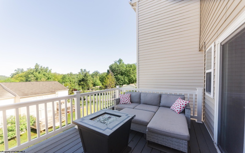 206 Summerfield Drive, Morgantown, West Virginia 26508, 3 Bedrooms Bedrooms, 7 Rooms Rooms,2 BathroomsBathrooms,Single Family Attached,For Sale,Summerfield,10164890