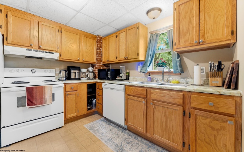 150 Wellen Avenue, Morgantown, West Virginia 26505, ,Multi-unit/income,For Sale,Wellen,10164903