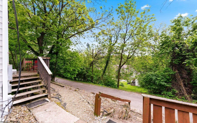 150 Wellen Avenue, Morgantown, West Virginia 26505, ,Multi-unit/income,For Sale,Wellen,10164903