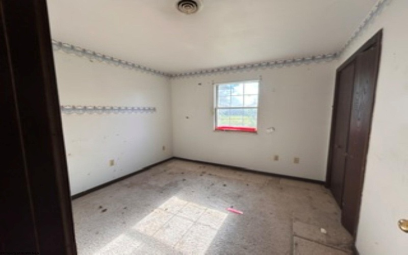 210 Mockingbird Lane, Fairmont, West Virginia 26554, 3 Bedrooms Bedrooms, 7 Rooms Rooms,1 BathroomBathrooms,Single Family Detached,For Sale,Mockingbird,10164904
