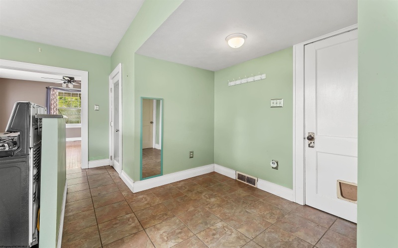 846 Maple Avenue, Grafton, West Virginia 26354, 3 Bedrooms Bedrooms, 8 Rooms Rooms,2 BathroomsBathrooms,Single Family Detached,For Sale,Maple,10164901