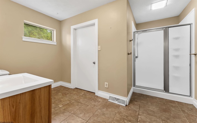 846 Maple Avenue, Grafton, West Virginia 26354, 3 Bedrooms Bedrooms, 8 Rooms Rooms,2 BathroomsBathrooms,Single Family Detached,For Sale,Maple,10164901