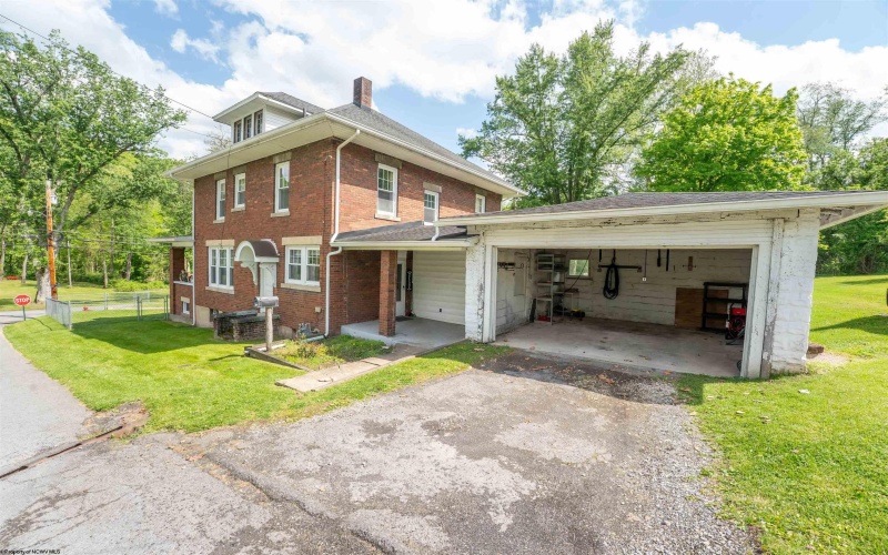 846 Maple Avenue, Grafton, West Virginia 26354, 3 Bedrooms Bedrooms, 8 Rooms Rooms,2 BathroomsBathrooms,Single Family Detached,For Sale,Maple,10164901