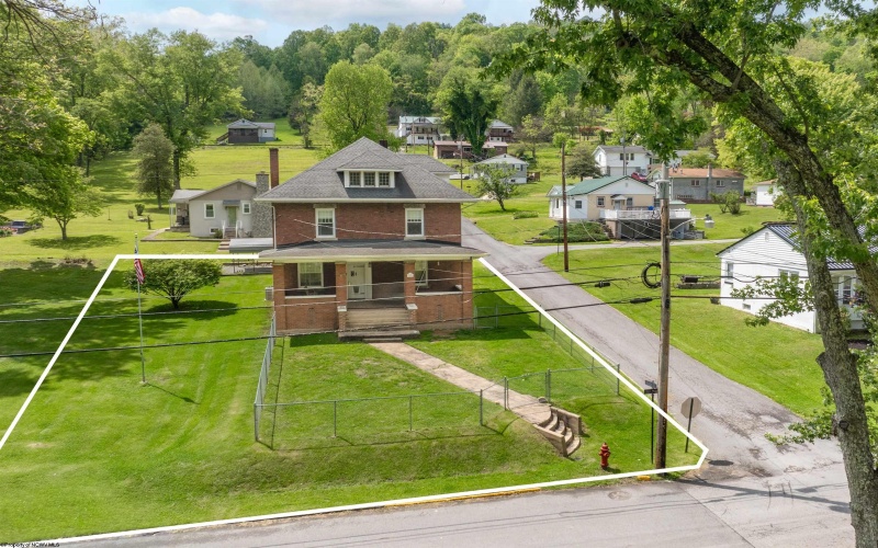 846 Maple Avenue, Grafton, West Virginia 26354, 3 Bedrooms Bedrooms, 8 Rooms Rooms,2 BathroomsBathrooms,Single Family Detached,For Sale,Maple,10164901