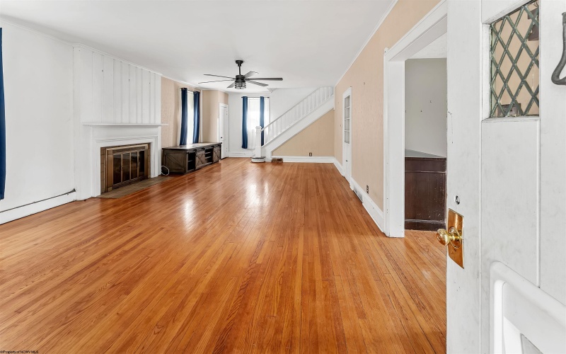 846 Maple Avenue, Grafton, West Virginia 26354, 3 Bedrooms Bedrooms, 8 Rooms Rooms,2 BathroomsBathrooms,Single Family Detached,For Sale,Maple,10164901