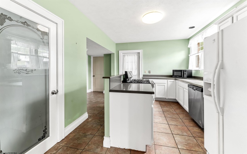 846 Maple Avenue, Grafton, West Virginia 26354, 3 Bedrooms Bedrooms, 8 Rooms Rooms,2 BathroomsBathrooms,Single Family Detached,For Sale,Maple,10164901