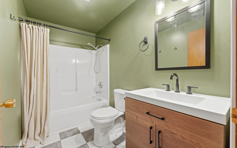 163 Brewer Road, Morgantown, West Virginia 26508, 3 Bedrooms Bedrooms, 5 Rooms Rooms,1 BathroomBathrooms,Single Family Detached,For Sale,Brewer,10164889