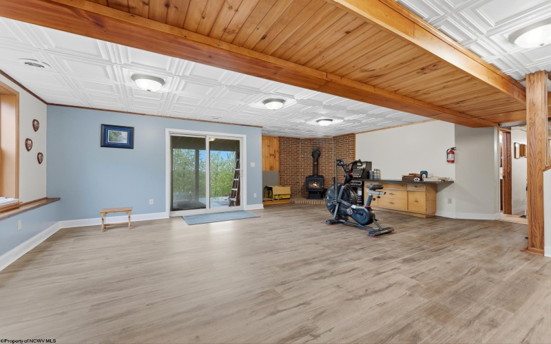 1122 Queens Court, Morgantown, West Virginia 26508, 4 Bedrooms Bedrooms, 8 Rooms Rooms,3 BathroomsBathrooms,Single Family Detached,For Sale,Queens,10164887