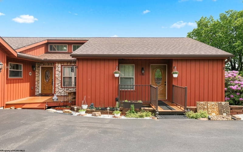 1122 Queens Court, Morgantown, West Virginia 26508, 4 Bedrooms Bedrooms, 8 Rooms Rooms,3 BathroomsBathrooms,Single Family Detached,For Sale,Queens,10164887