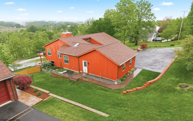 1122 Queens Court, Morgantown, West Virginia 26508, 4 Bedrooms Bedrooms, 8 Rooms Rooms,3 BathroomsBathrooms,Single Family Detached,For Sale,Queens,10164887