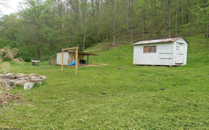 3347 Salem Long Run Road, Salem, West Virginia 26426, 2 Bedrooms Bedrooms, 4 Rooms Rooms,1 BathroomBathrooms,Single Family Detached,For Sale,Salem Long Run,10164891