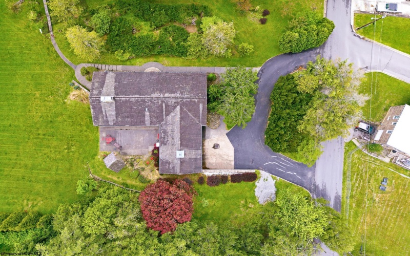 1188 Sands Drive, Fairmont, West Virginia 26554, 3 Bedrooms Bedrooms, 12 Rooms Rooms,3 BathroomsBathrooms,Single Family Detached,For Sale,Sands,10164893