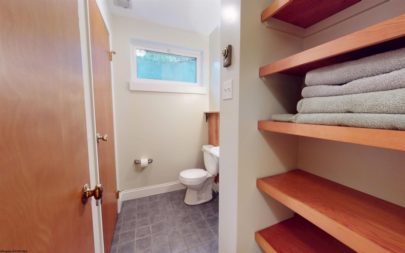 1188 Sands Drive, Fairmont, West Virginia 26554, 3 Bedrooms Bedrooms, 12 Rooms Rooms,3 BathroomsBathrooms,Single Family Detached,For Sale,Sands,10164893